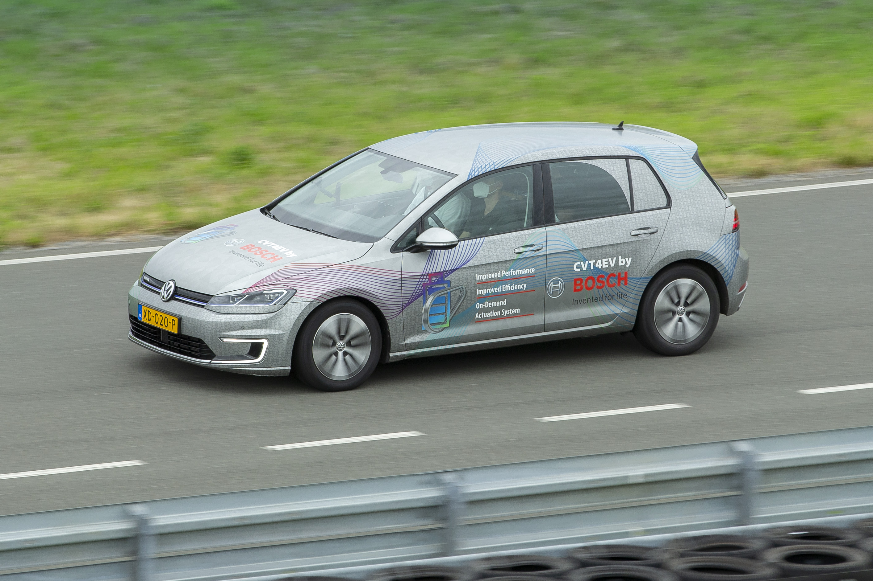 Dai camper alle auto sportive: Bosch amplia la gamma di veicoli elettrici